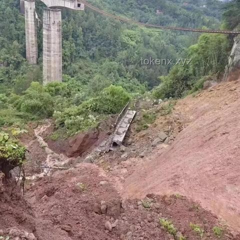 四川一铁路桥垮塌应对指南：货车被压紧急处理策略